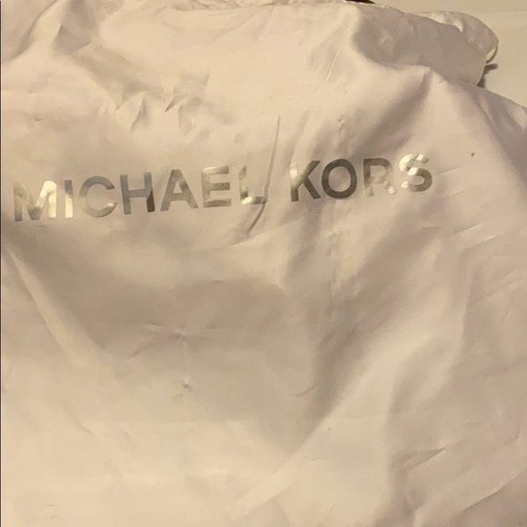 Satchel - Picture 3 of 7